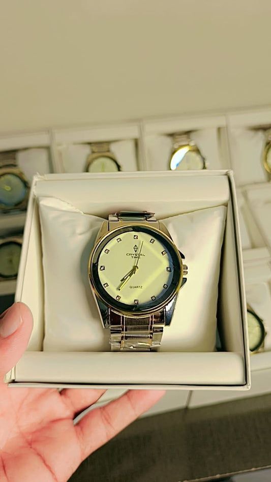 Golden Aura – Luxury Men's Quartz Watch with Crystal Accents